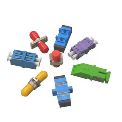 kopen SC-SC glasvezeladapter met plastic doorzichtige sluiter UPC APC polish en één geleider voor naadloze verbinding online manufacture