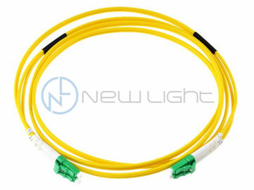 kopen Het groene LC-APC SM G657A2 Binnenkoord van het de Optische Vezelflard van de Vezelkabel 9/125um online manufacture