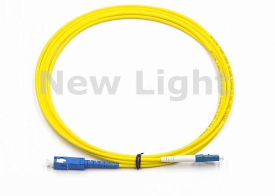 Enkele modus LC-SC glasvezel patchkabel Hoge temperatuurstabiliteit 2,0 mm diameter