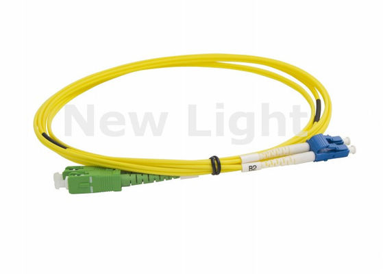 Enkele modus LC-SC glasvezel patchkabel APC polijsten 2,0 mm diameter Hoge prestaties netwerk