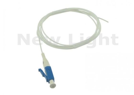 LC UPC Single Mode Fiber Optic Pigtail met een lengte van 1,5 meter en een diameter van 0,9 mm voor een laag invoegverlies