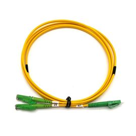 Geel van het het Flardkoord van Outjacket E2000 de Vezel Optisch APC pvc van de Metaalglb Schakelaar SM DX Binnen