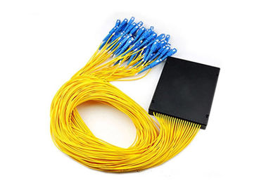 1 In 32 Out PLC Glasvezel Splitter ABS Box Type met SC/PC Connector voor Hoge Kanaalaantallen