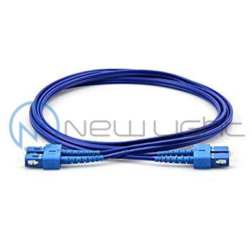 SC UPC Connector Armored Fiber Optic Patch Cord met 2,0 mm Diameter voor FTTH FTTB FTTX Netwerken